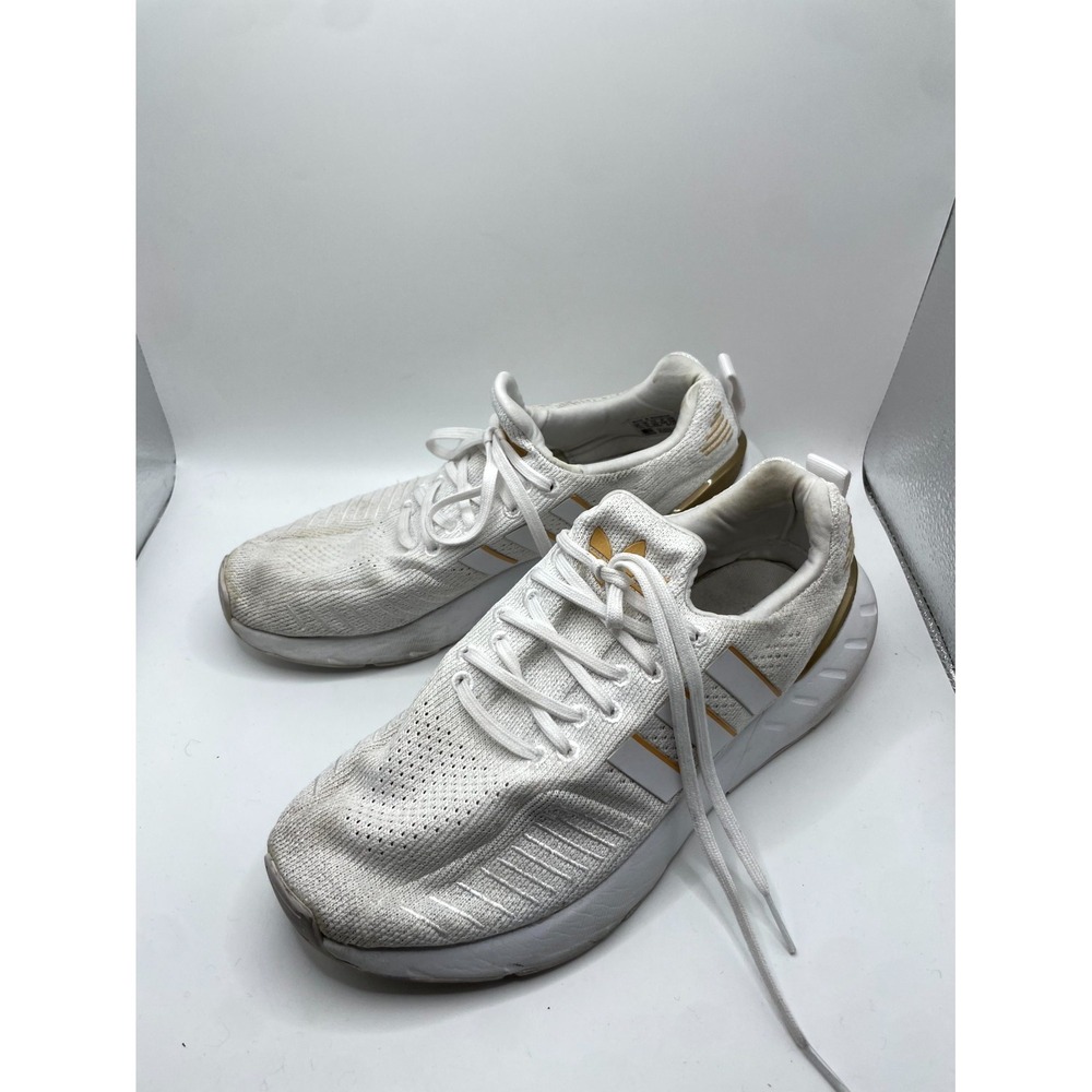Adidas Swift Run 22 GZ4973 Sneakers Womens 7.5 White Gold Metallic Running Shoes